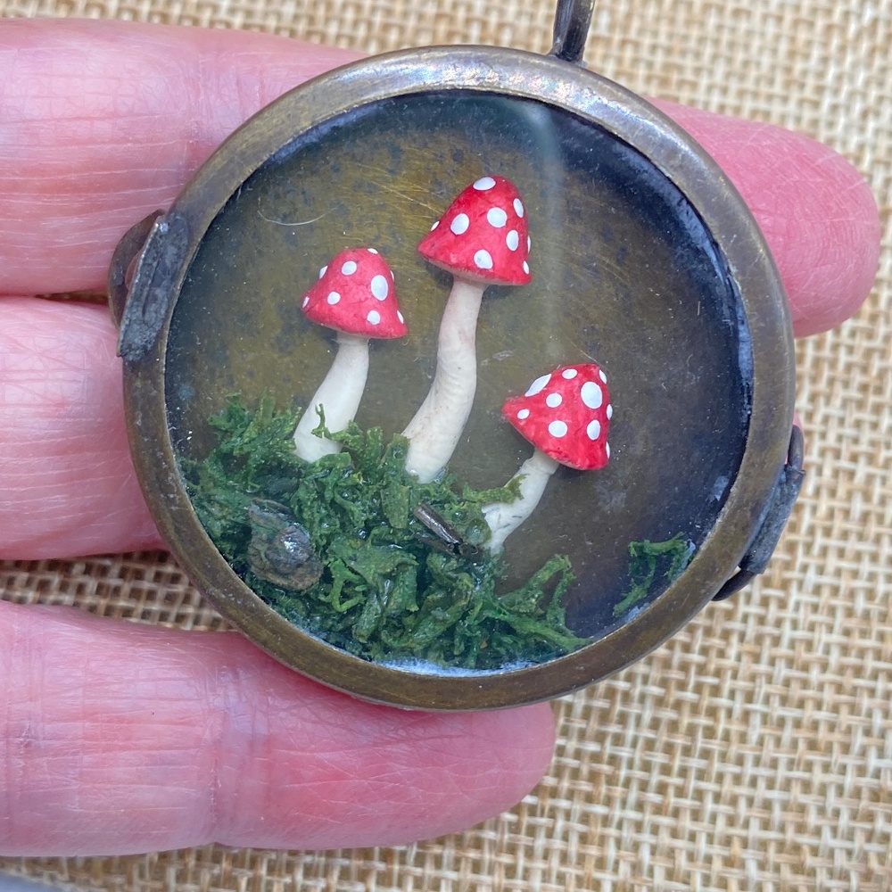 Red Spotted Amanita Mushrooms Cottagecore Naturecore Necklace Fairycore Upcycled - Picture 3 of 9